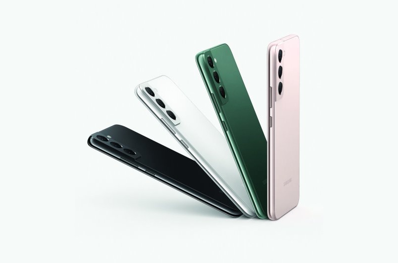Samsung Galaxy S22 Smartphones